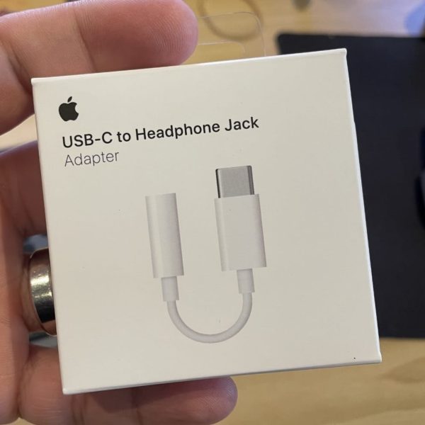 Apple USB-C to 3.5 mm Headphone Jack Adapter
